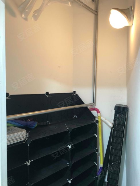 房东直卖,送家具,金宝小区(南区)二手房,279万,3室1厅,1卫,70.