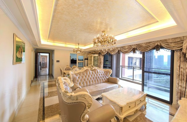 万科麓城一期4室2厅126.61㎡550万二手房图片