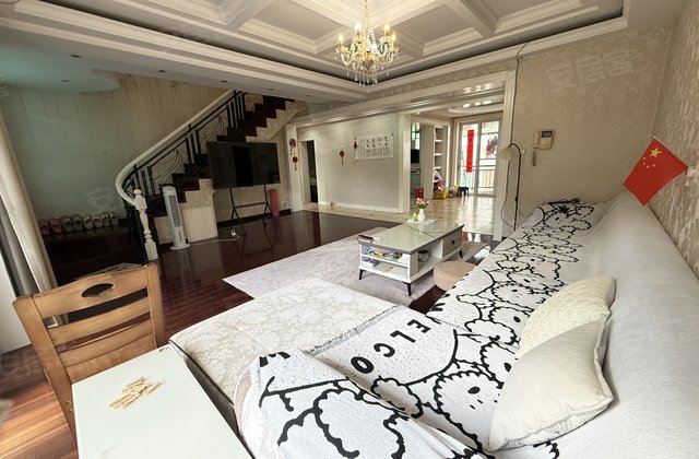 腾龙花园5室2厅205㎡73.8万二手房图片