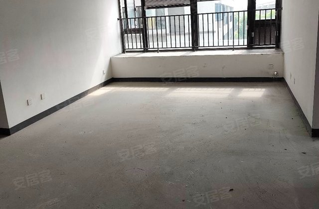正黄泊翠里3室2厅108㎡119.8万二手房图片