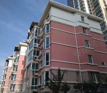 长江路地铁口,金沙花园2015年建成,高楼层视野好,可看