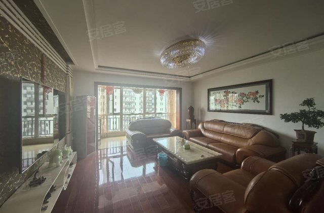 浅水湾4室2厅195㎡66.8万二手房图片