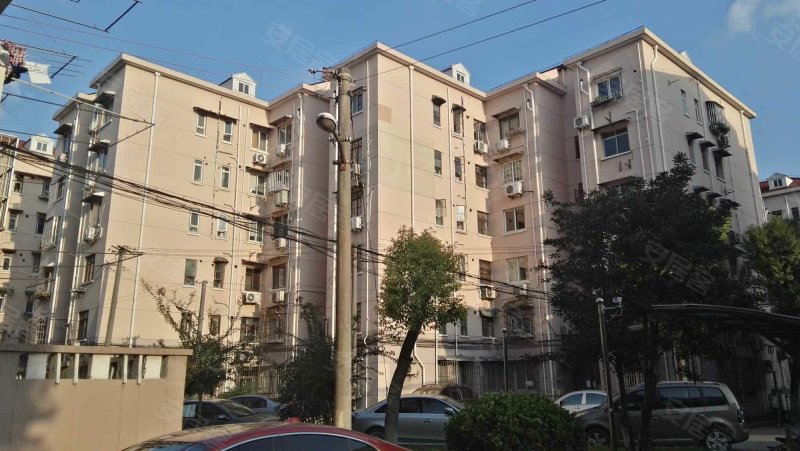 航华四村三街坊 