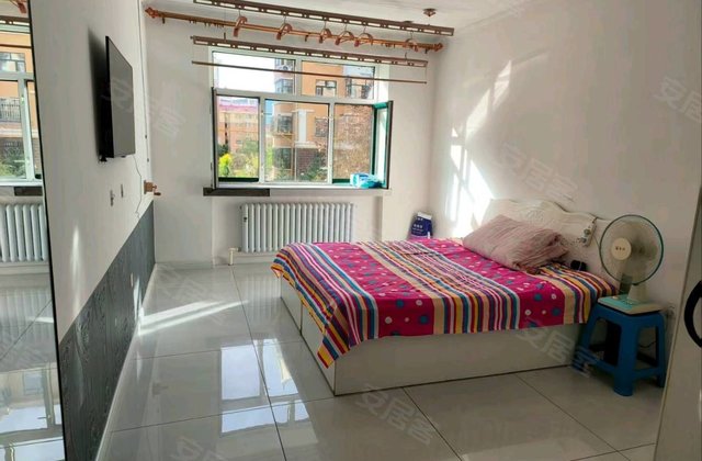 南市居住区1室1厅67.11㎡14.5万二手房图片