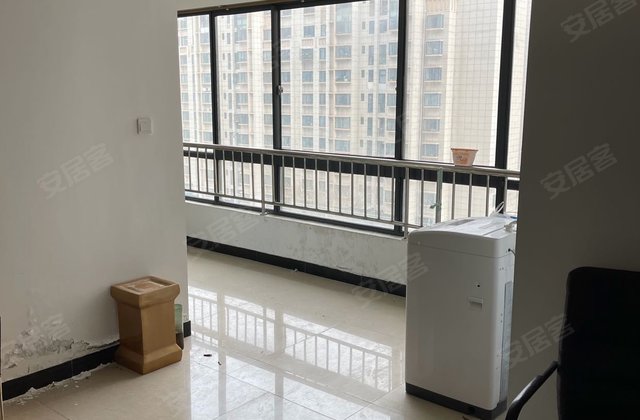 长兴国际3室2厅116㎡75万二手房图片