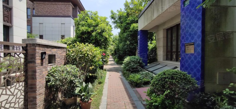 中信泰富朱家角新城鸿玺郡(999弄)