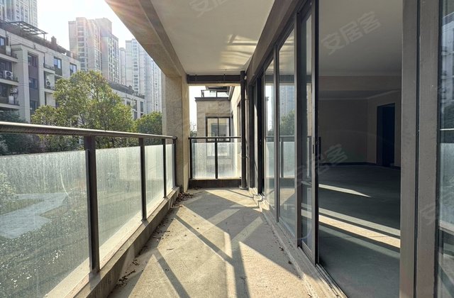 保利俯院江南花苑4室2厅143㎡225万二手房图片