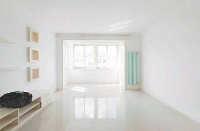 恒苑小区4室2厅117.16㎡330万二手房图片