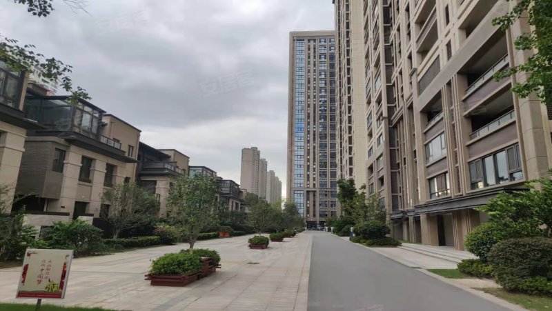 银城东樾府(别墅)