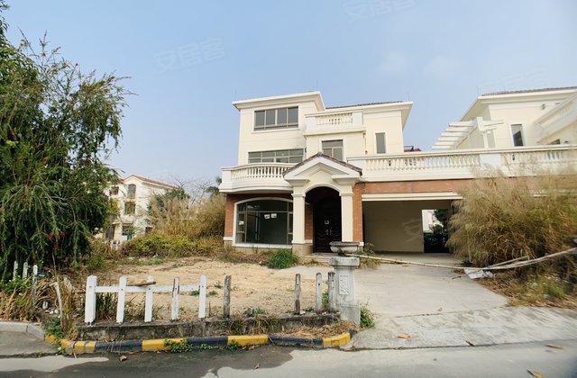 鹤山碧桂园(别墅)5室2厅5卫280㎡南250万