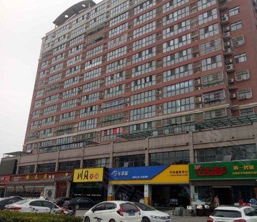 近地铁 购物方便 出行方便 双卫生间 电梯房 车位充足,幸福港湾二手房