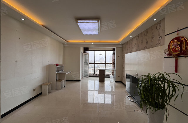 金都西苑3室2厅111.2㎡75万二手房图片