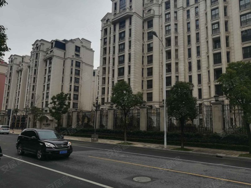 金大元御珑宫廷(公寓住宅) 