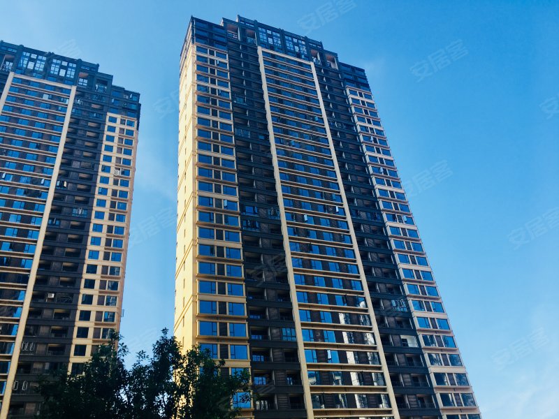 绿地国际博览城博峰