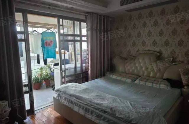 华府景城3室2厅129.64㎡62.7万二手房图片