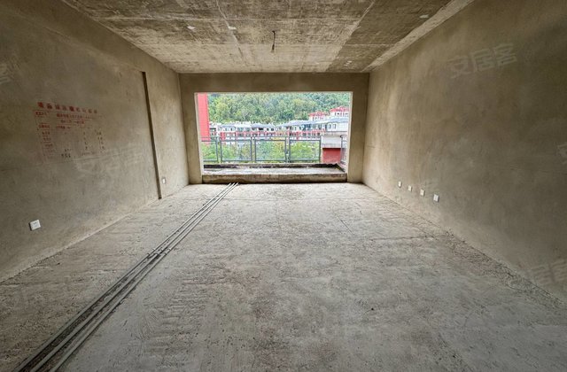 金玉旗缘4室2厅164㎡141.6万二手房图片