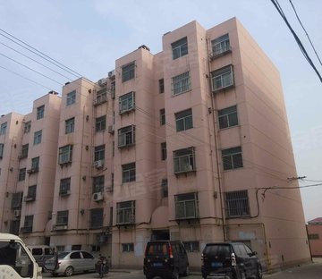 天福花园 多层 三南卧 婚装少住 带车库