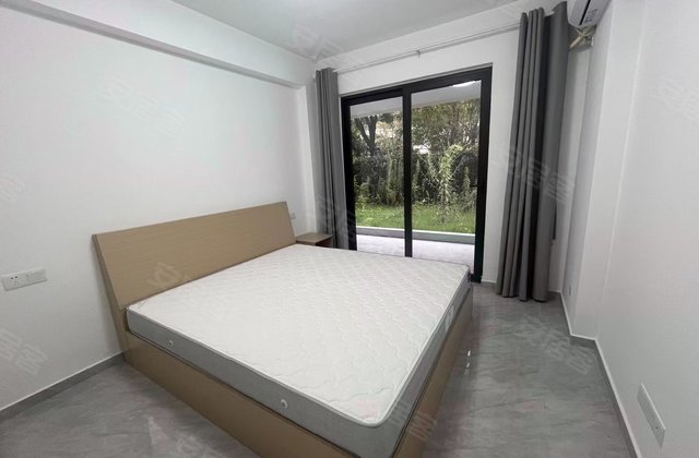 龙湖蔚澜香缇4室2厅127.32㎡67.8万二手房图片