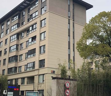 万科吴越