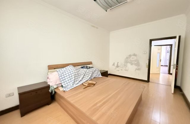 丽乔馨居3室2厅142.01㎡27.8万二手房图片