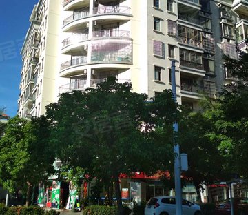 白沙门公园旁 海上明珠 25小旁  实用两房 满五 电梯房