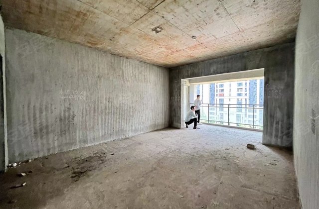 翠湖花园4室2厅145㎡83.8万二手房图片