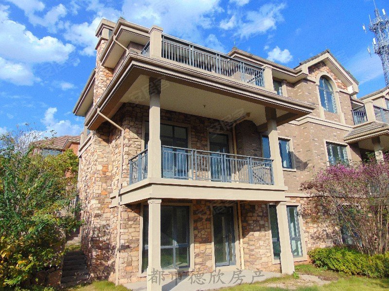 绿城桃源小镇鸣翠苑