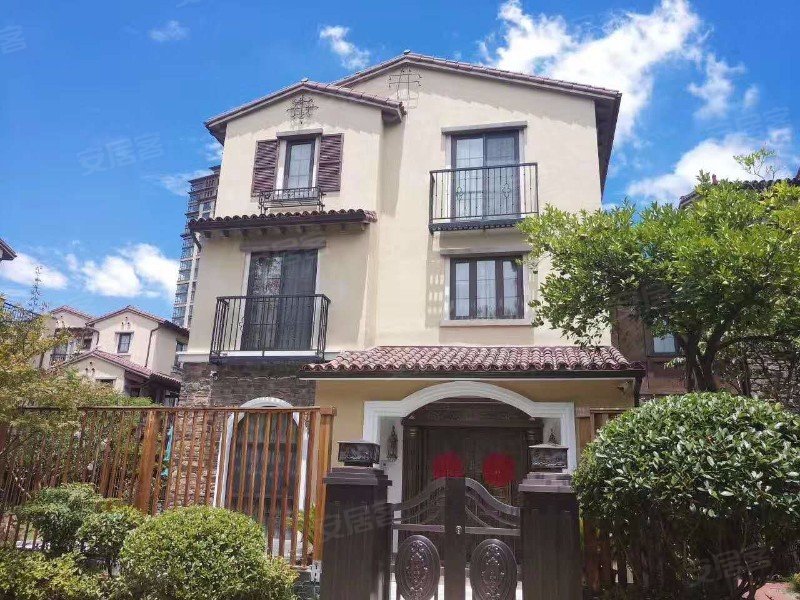 龙湖香醍溪岸(别墅)