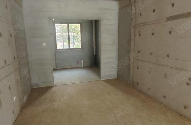 龙记檀府一期3室2厅148㎡92万二手房图片