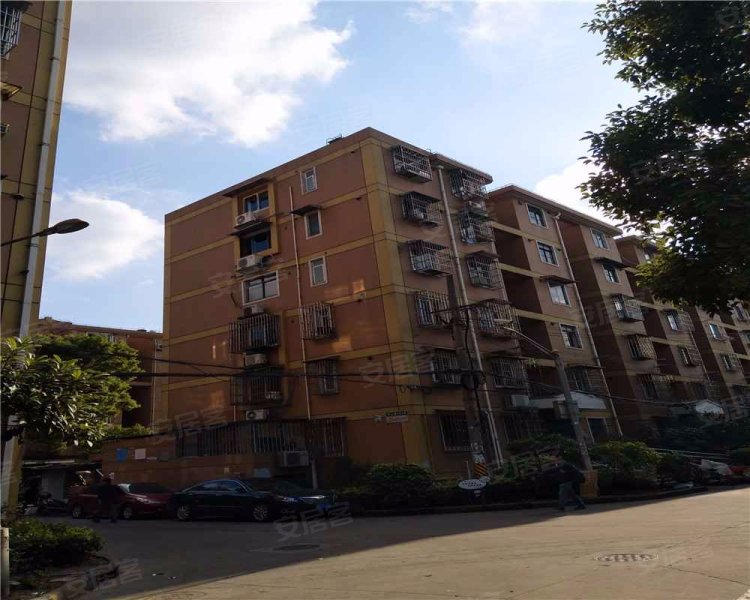 崮山小区二街坊 