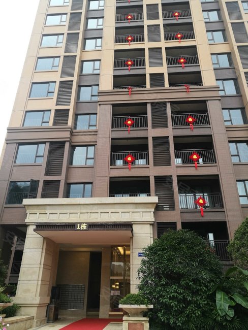 佳兆业悦府4室2厅2卫