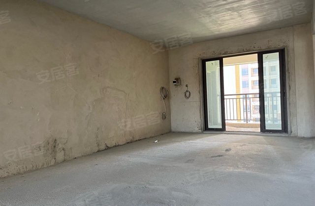 联泰汇悦春天3室2厅119.6㎡149.5万二手房图片