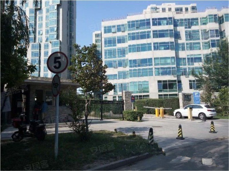 天际万象高尔夫花园