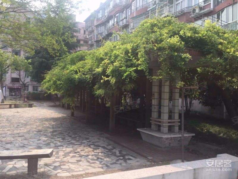 宝林路50弄小区 