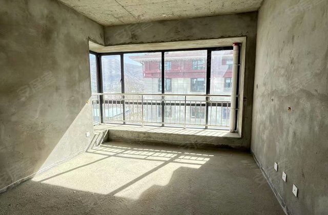 贡吉林小区3室1厅121㎡70万二手房图片