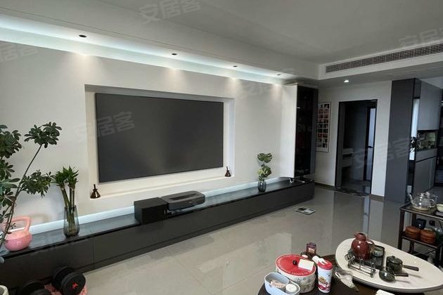 龙之光国际中心3室2厅143㎡169万二手房图片