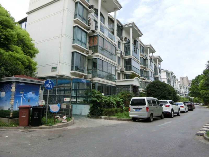 蓝色港湾(公寓住宅) 