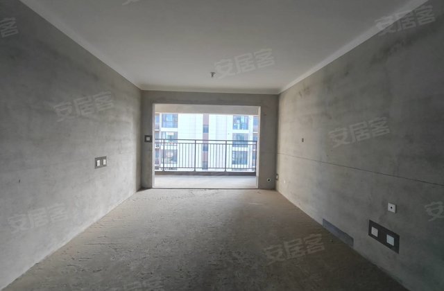 润泓悦榕府3室2厅125㎡52万二手房图片