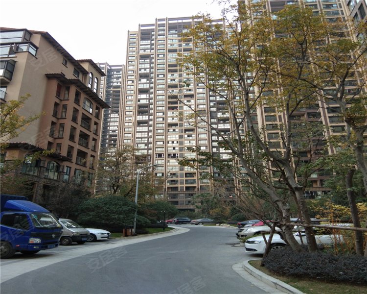 龙湖龙誉城(南区)