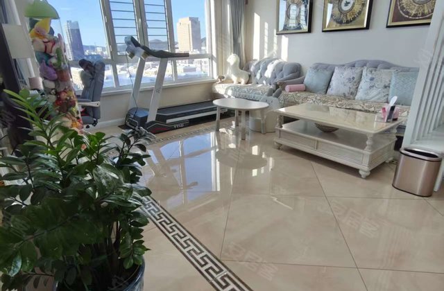 学府名苑3室1厅139.23㎡50万二手房图片