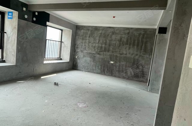 建发泊月4室2厅131㎡106万二手房图片