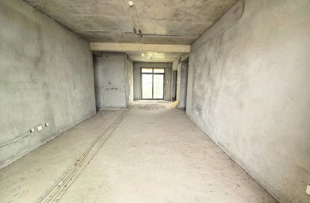 育英嘉苑3室2厅125㎡29万二手房图片