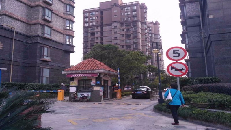 恒盛湖畔豪庭(南区公寓住宅)