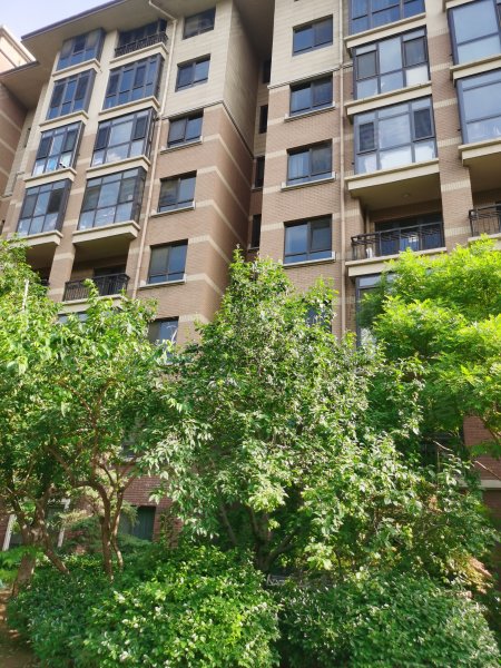 亿城西山华府珑园