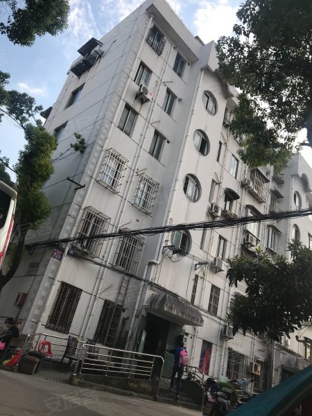 莲安东路80弄小区 