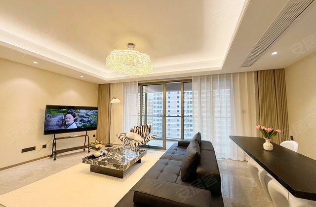 中国铁建花语云萃4室2厅168㎡303万二手房图片