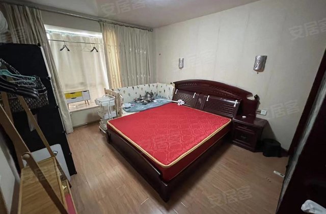 京都美景花园4室2厅140㎡109万二手房图片
