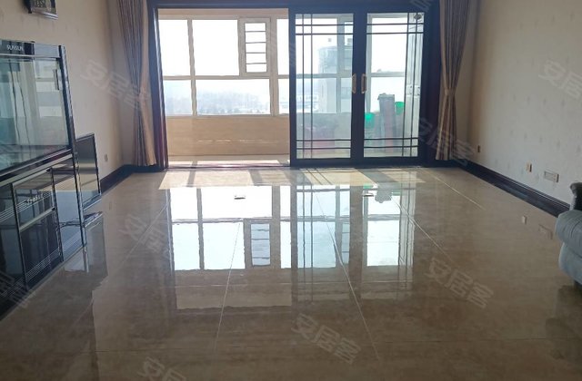 阳光盈城4室2厅192㎡180万二手房图片