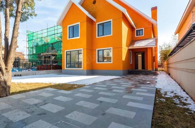 毓秀园3室1厅297.6㎡950万二手房图片