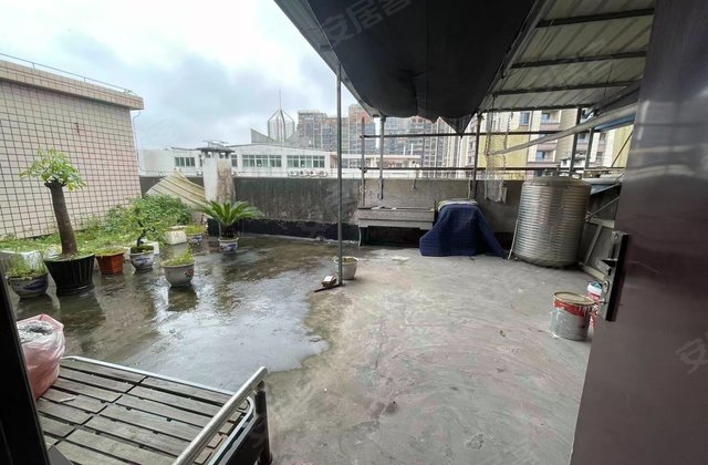 龙瀚闽星佳园 高楼层采光充足 满二 双卫格局 商品住宅